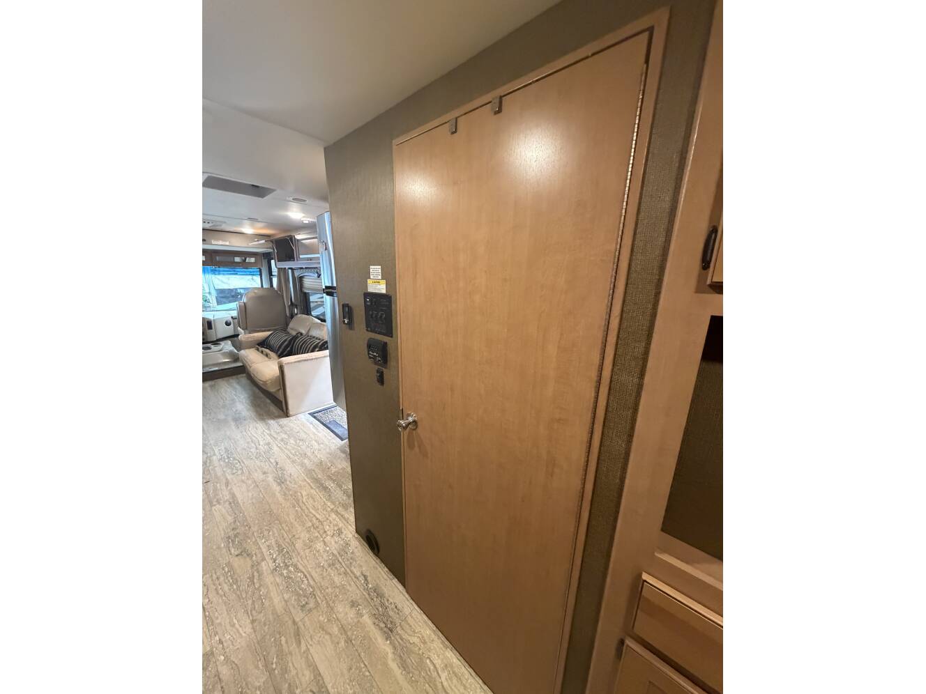 A photo of this 2016 Thor Motor Coach HURRICANE 34J