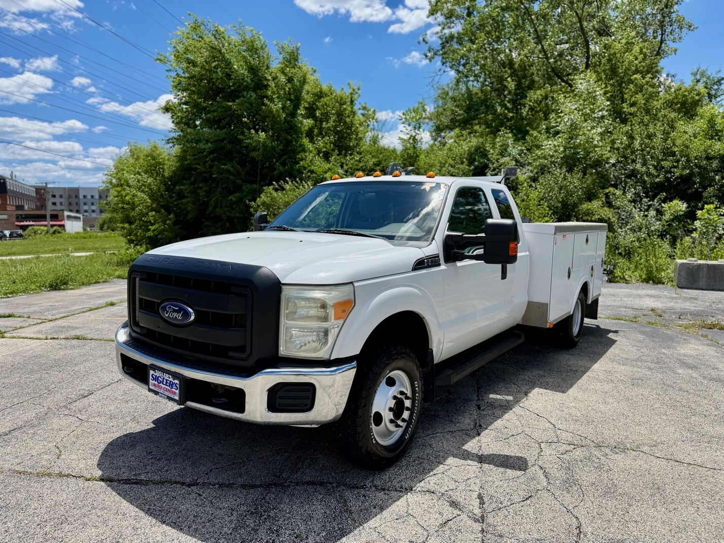 2013 FORD F350 XLT in Skokie, IL