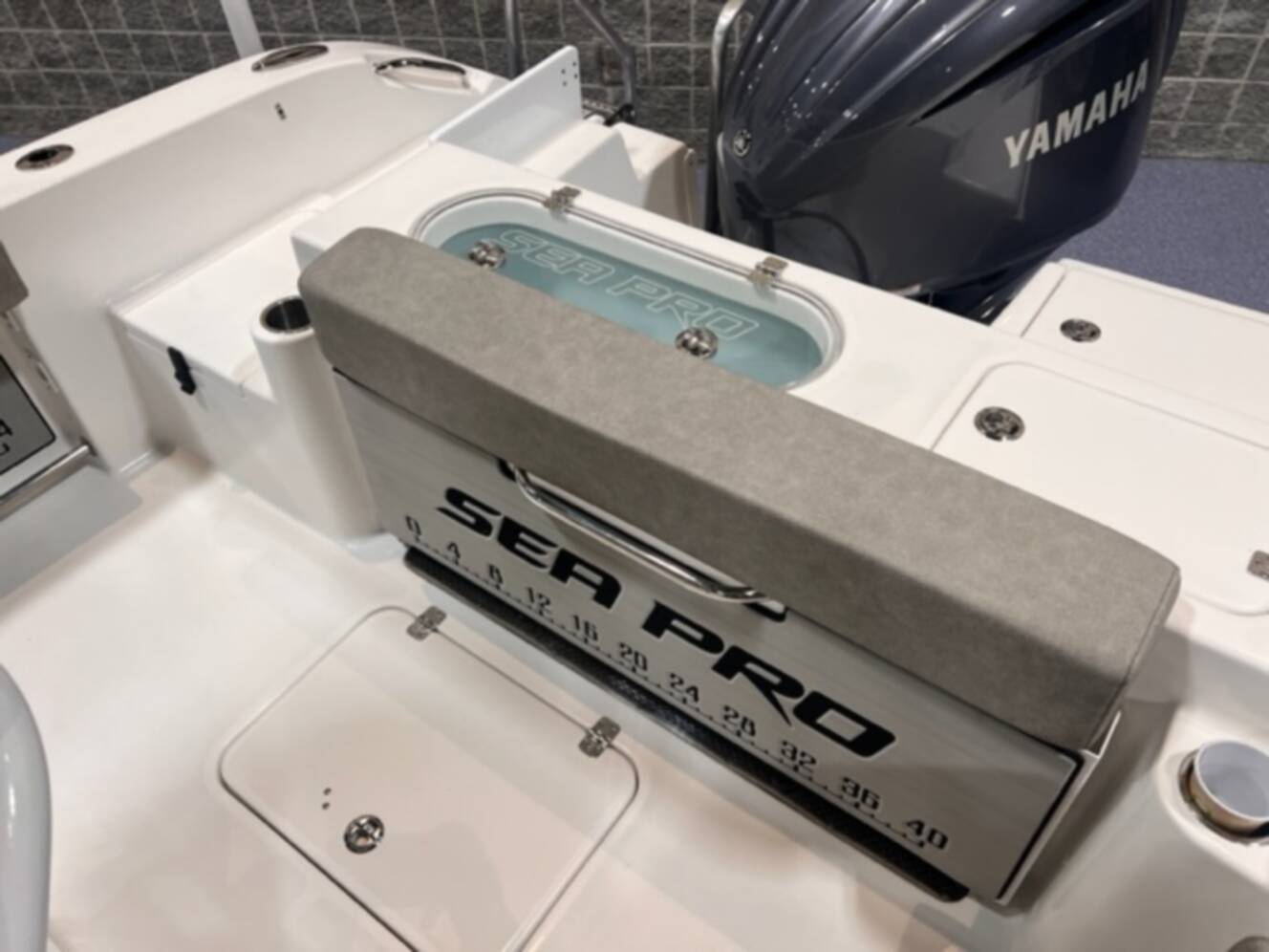 A photo of this 2024 Sea Pro 242DLX