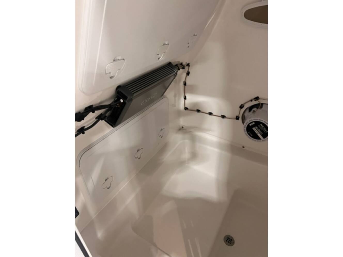 A photo of this 2024 Sea Pro 242DLX