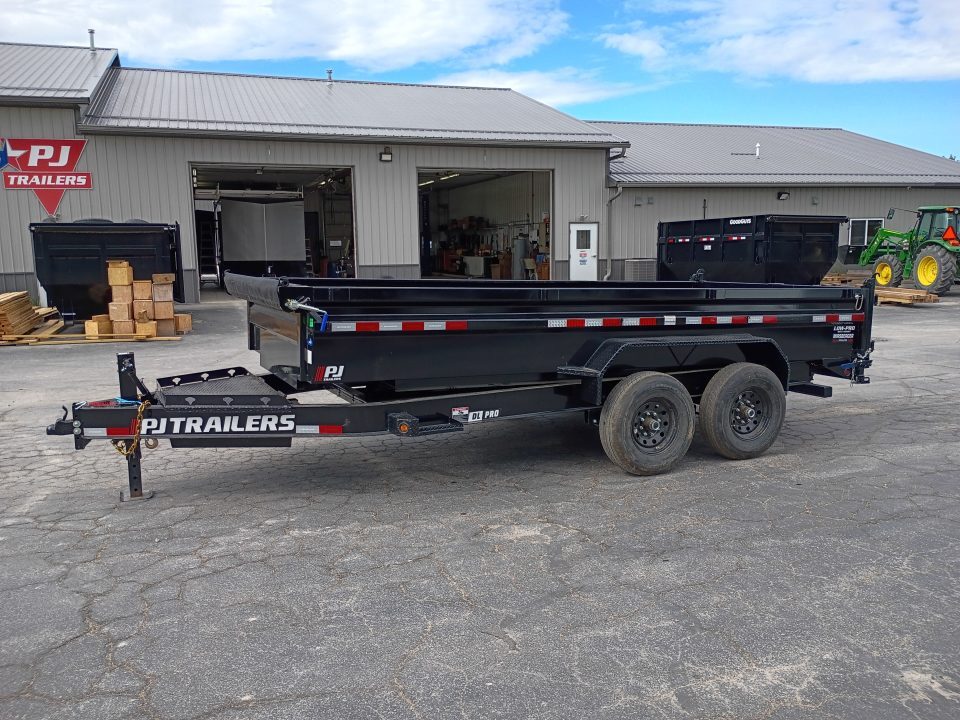 2026 PJ Trailers DL162 in Hilbert, WI