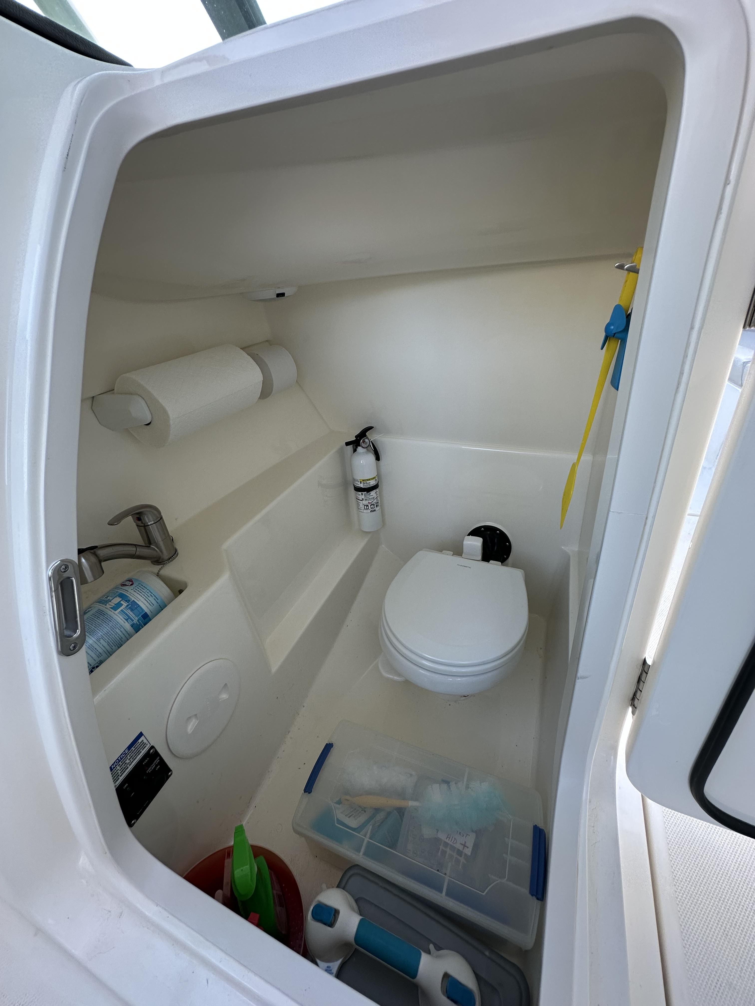 2021 Boston Whaler 240 Vantage in wilmington NC