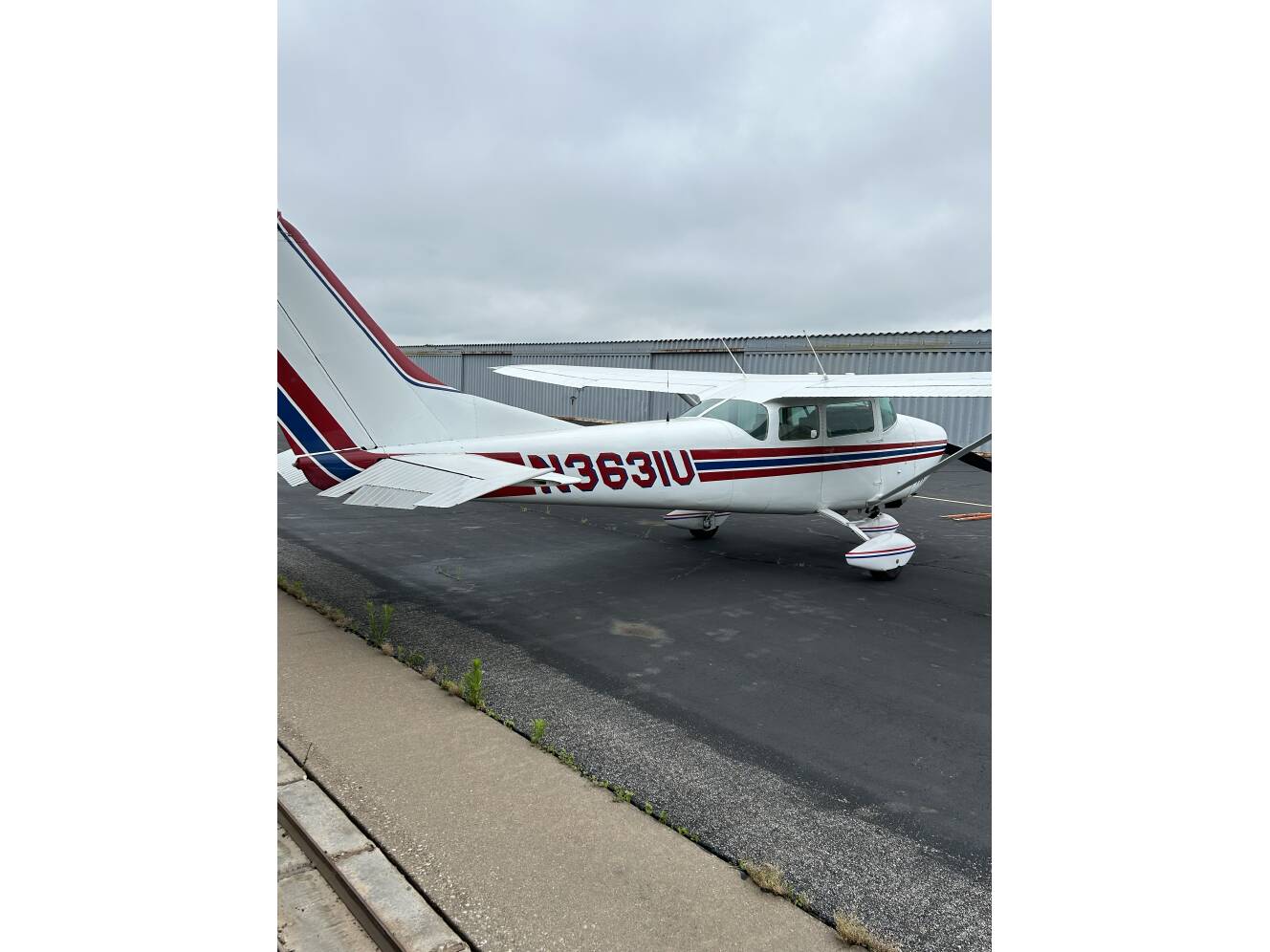 A photo of this 1963 Cessna 182