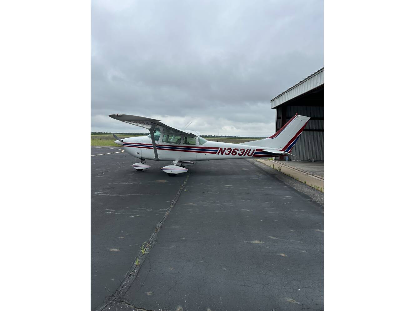 A photo of this 1963 Cessna 182