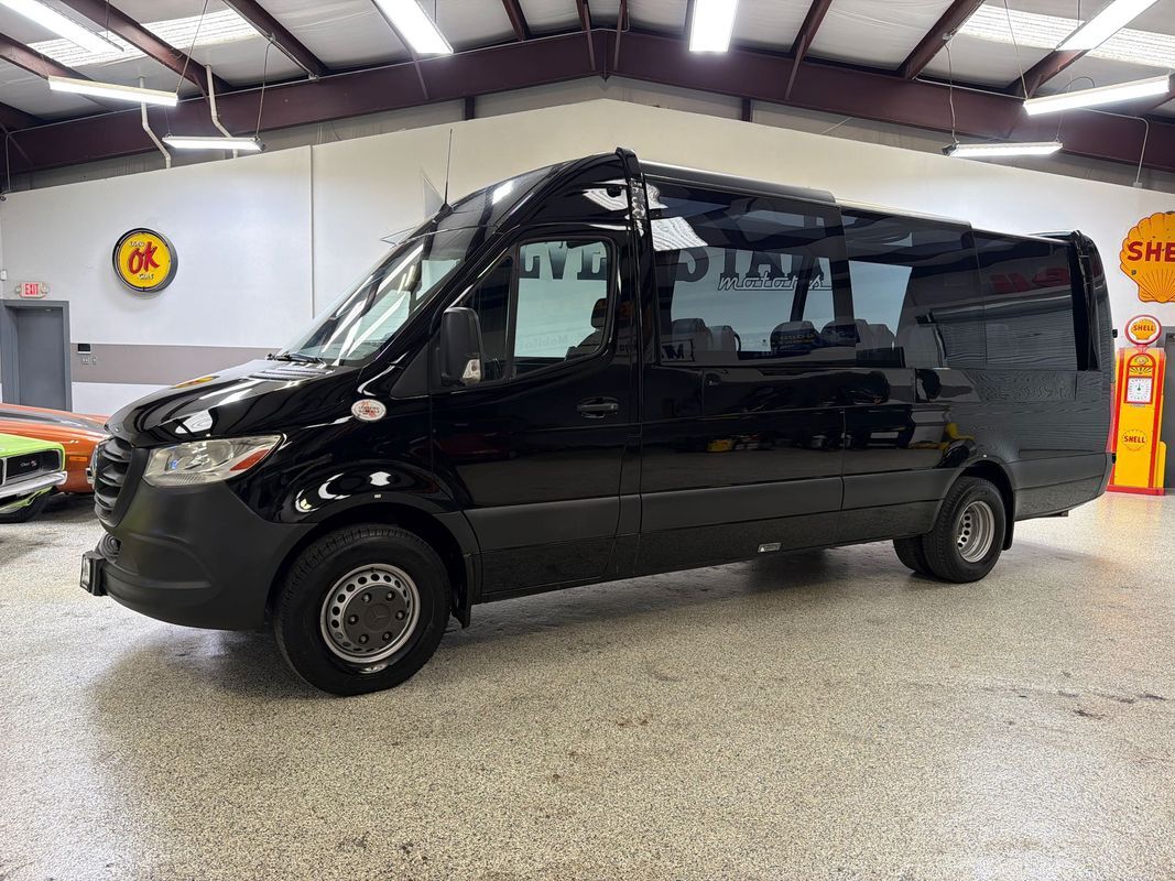 2019 Mercedes-Benz Sprinter 3500XD 3500 in Midlothian, TX