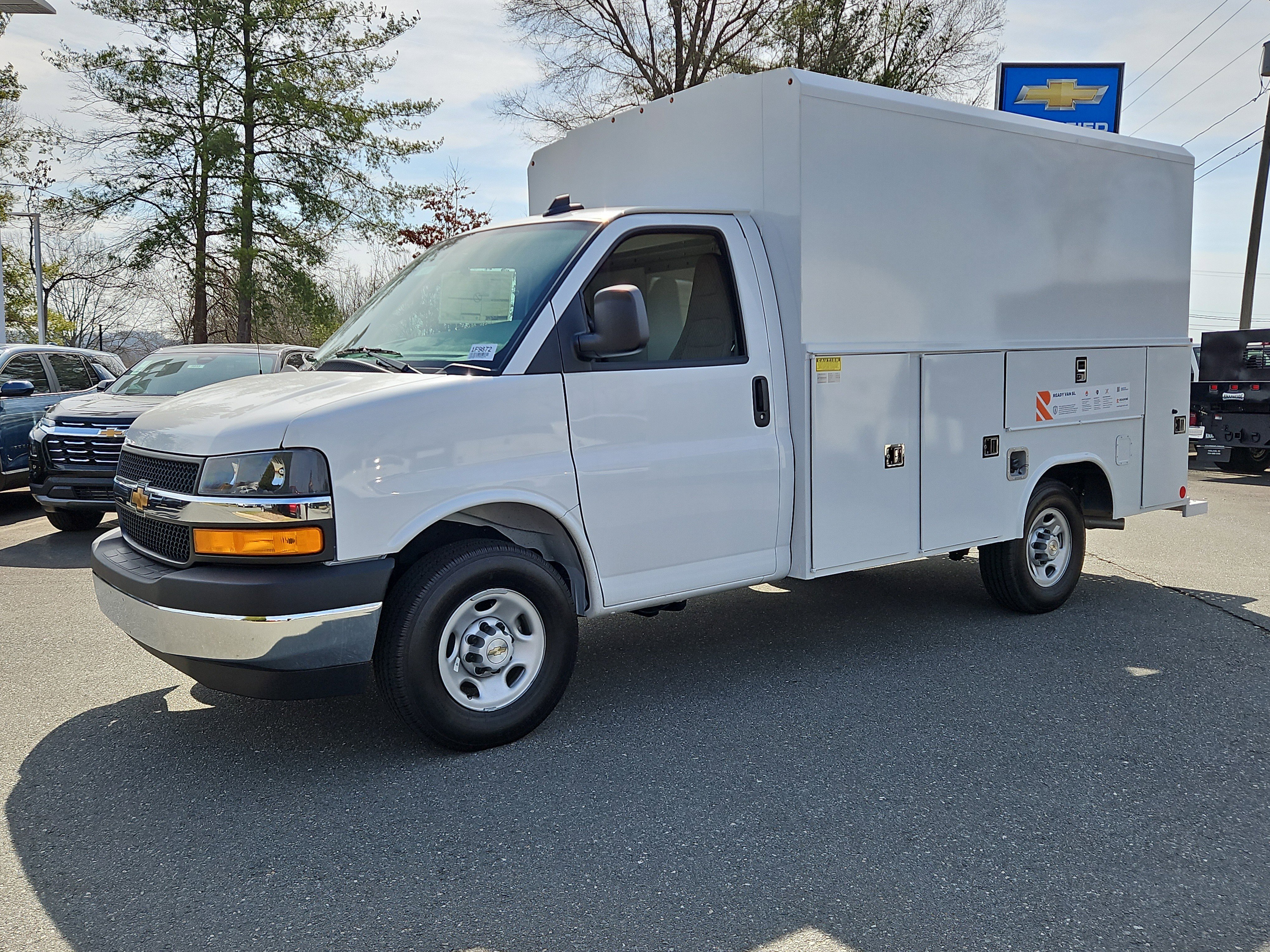 2026 CHEVROLET Express Cutaway 3500 in Winston Salem, NC