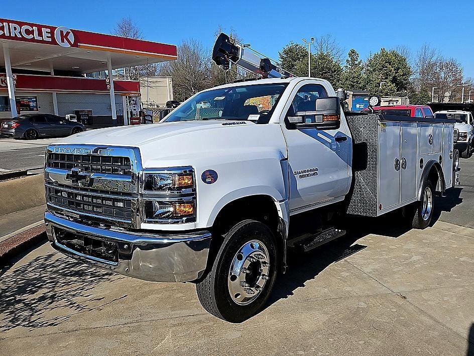 2024 CHEVROLET Silverado 5500 HD in Winston Salem, NC