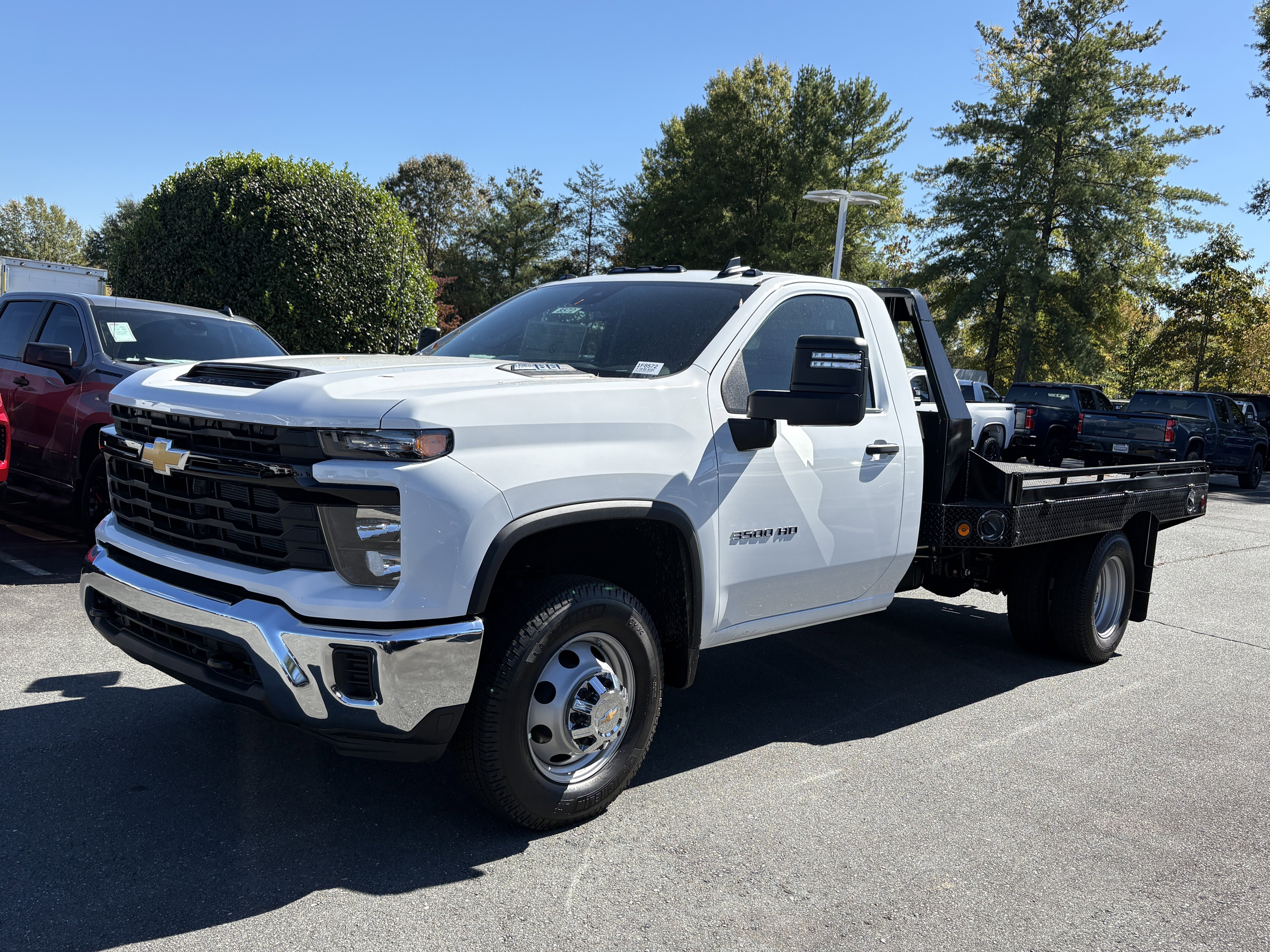 2025 CHEVROLET Silverado 3500 HD Chassis Cab in Winston Salem, NC