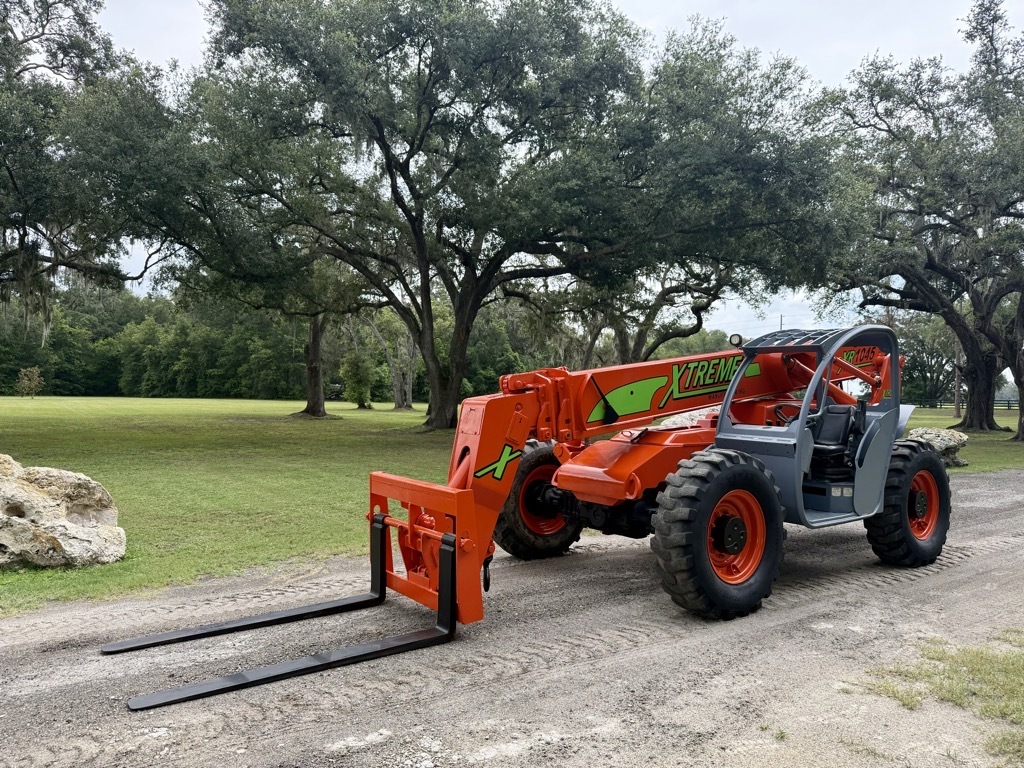 2015 XTREME MANUFACTURING XR1045 in Zephyrhills, FL
