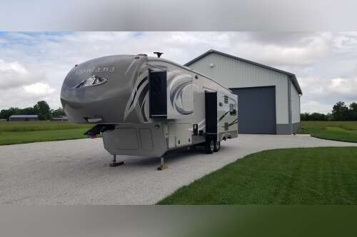 2013 Keystone MONTANA HIGH COUNTRY 325RL in anderson IN