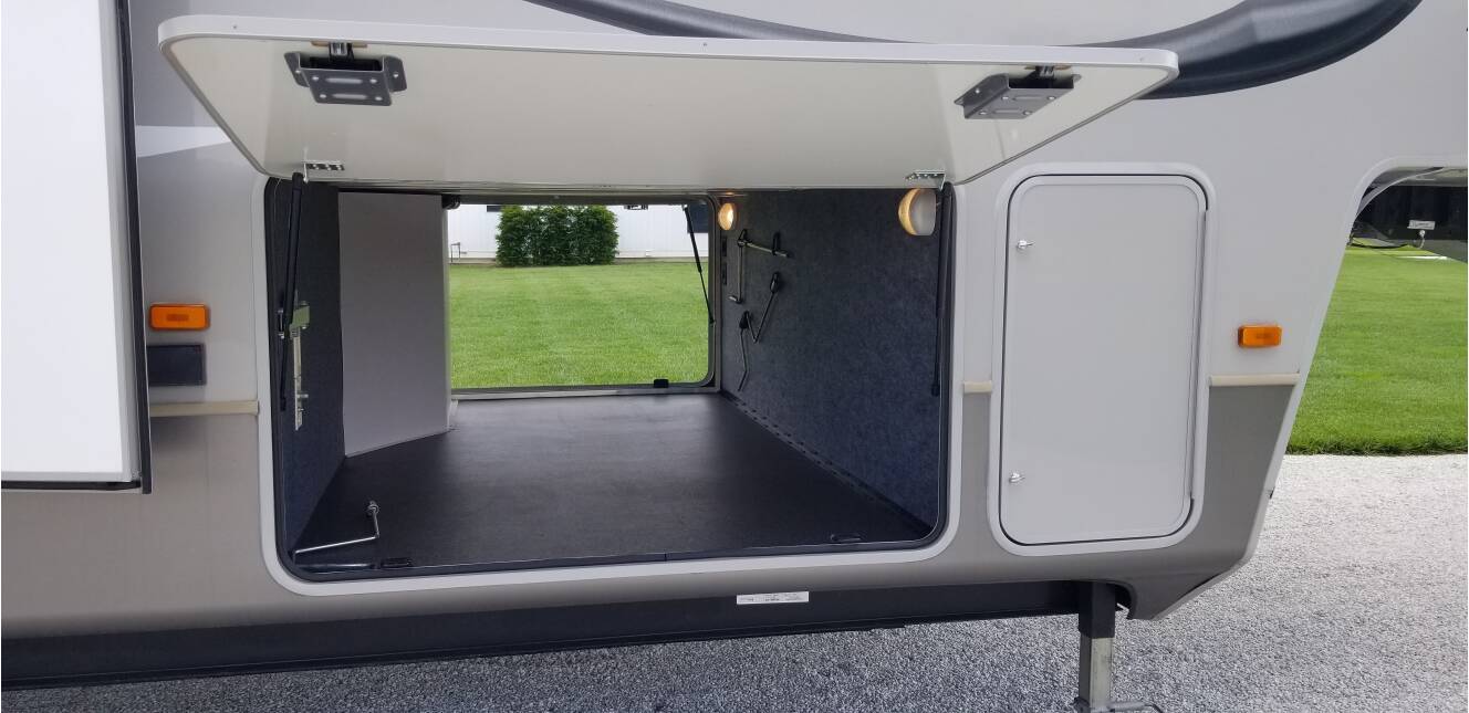 A photo of this 2013 Keystone MONTANA HIGH COUNTRY 325RL