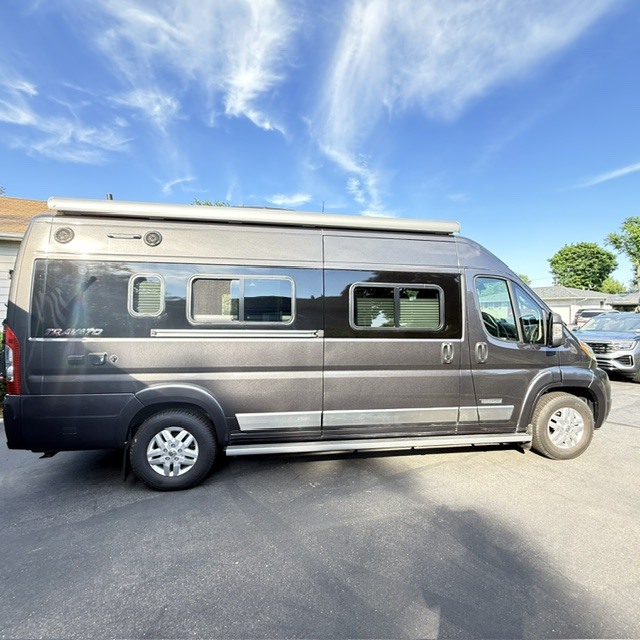 2020 Winnebago TRAVATO 59K RV