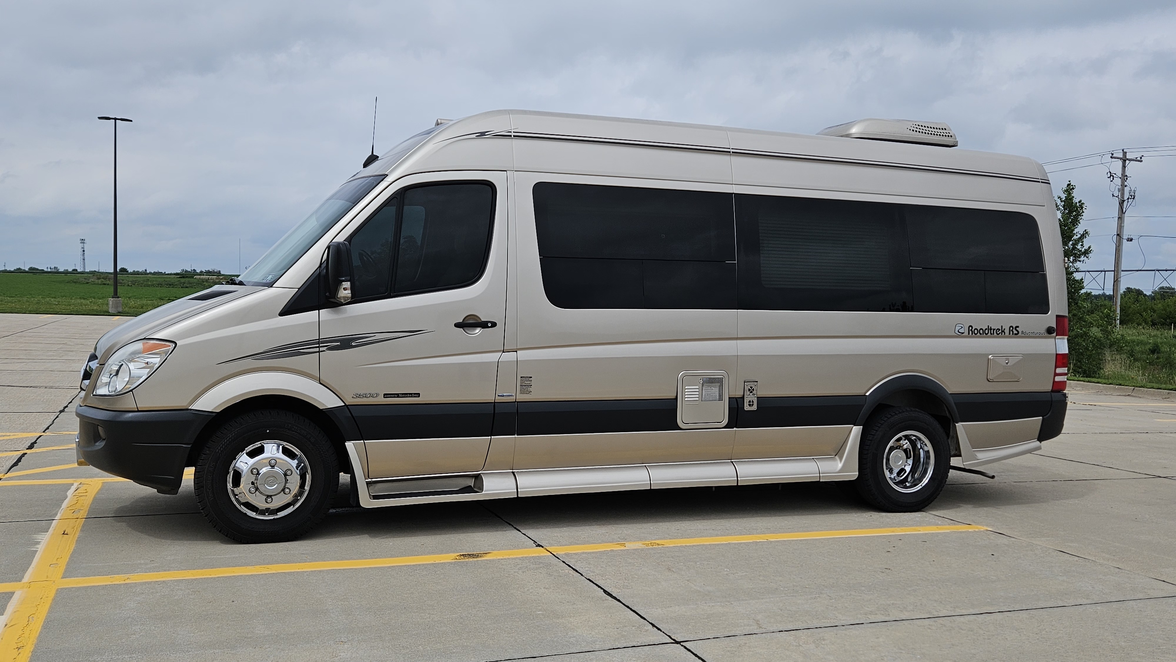 2013 Roadtrek RS ADVENTUROUS 3500 RV