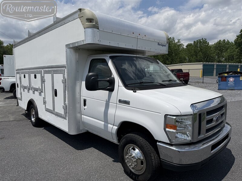 2017 FORD ECONOLINE in Mount Joy, PA