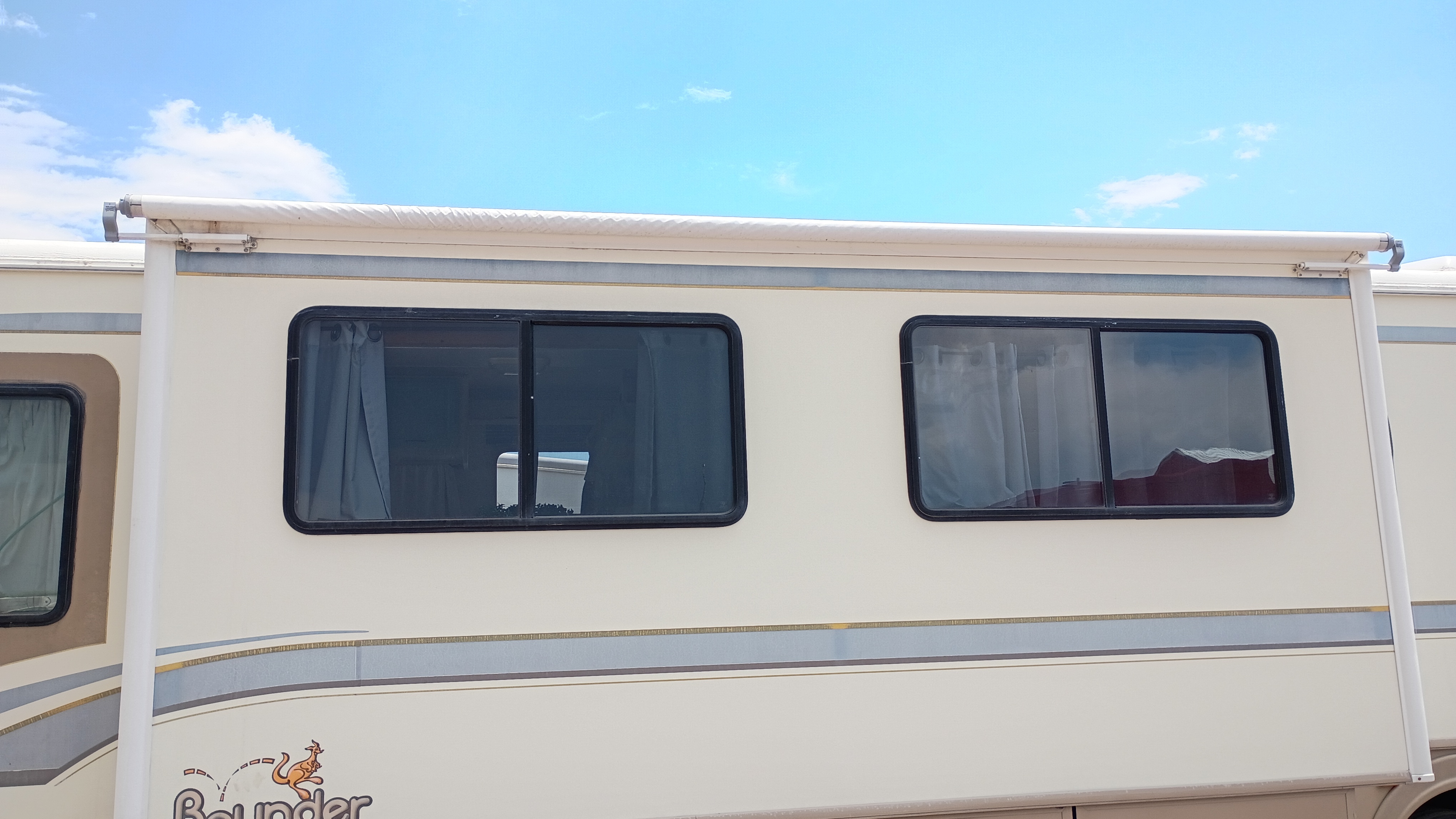 1999 Fleetwood BOUNDER 36S in colorado springs CO