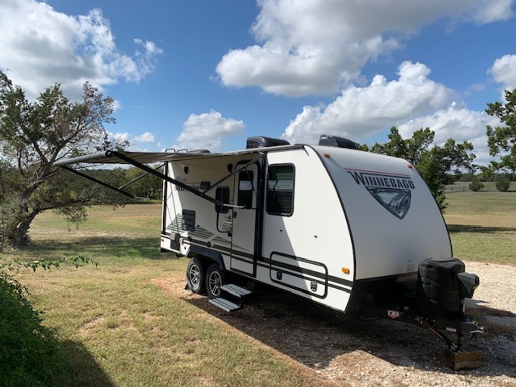 2020 Winnebago Micro Minnie 2106DS in georgetown TX