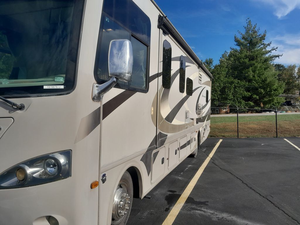 2015 Thor Motor Coach Hurricane 32N in union MO