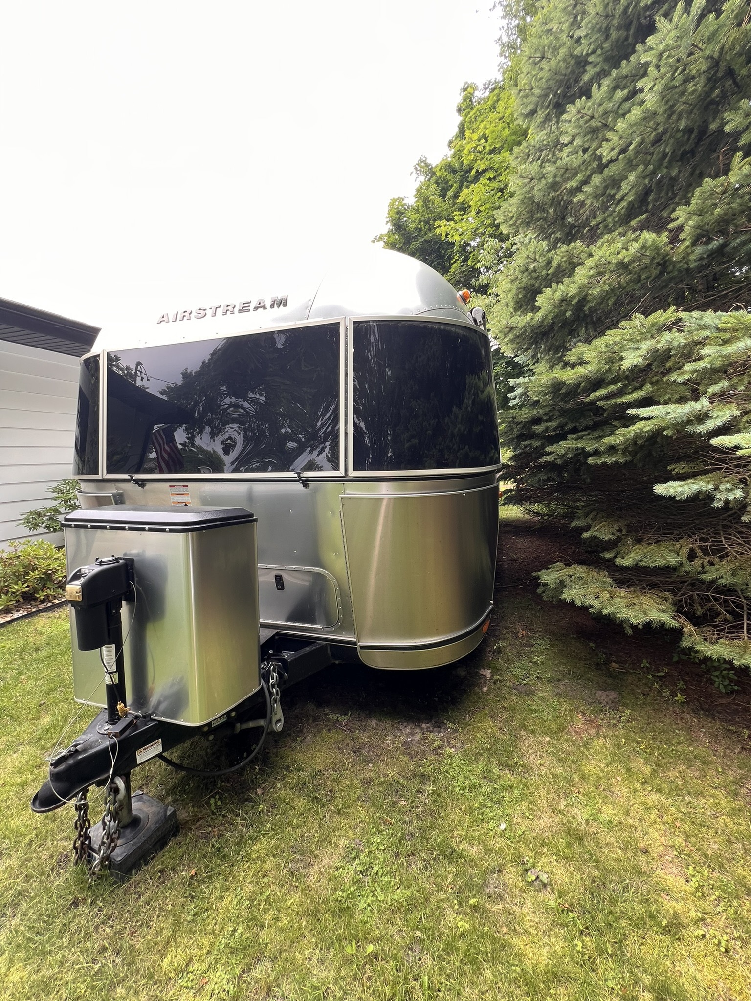 2019 Airstream GLOBETROTTER 27FB TWIN in south haven MI