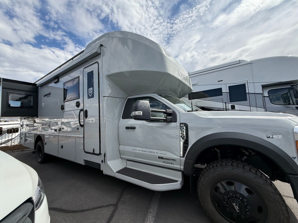 2027 Grand Design Lineage Series F 31ZW5 in las vegas NV