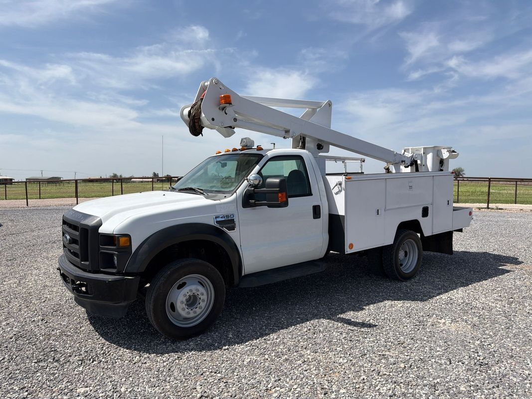 2008 FORD F450 in Yukon, OK