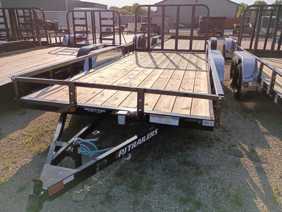2027 PJ Trailers UL162 in Hilbert, WI