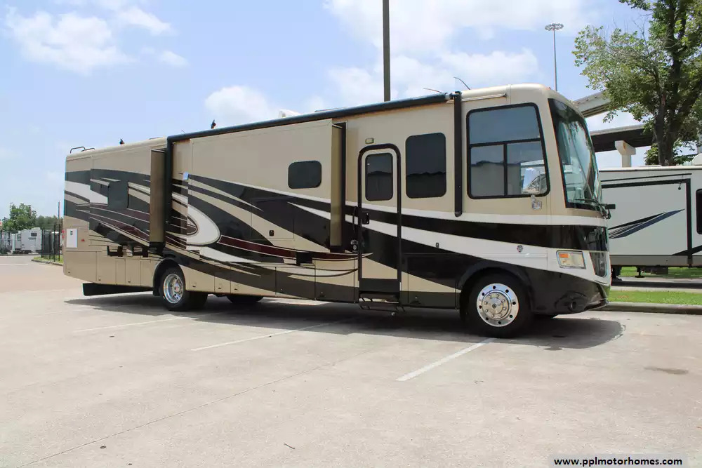 2017 Newmar Canyon Star 3953 in houston TX