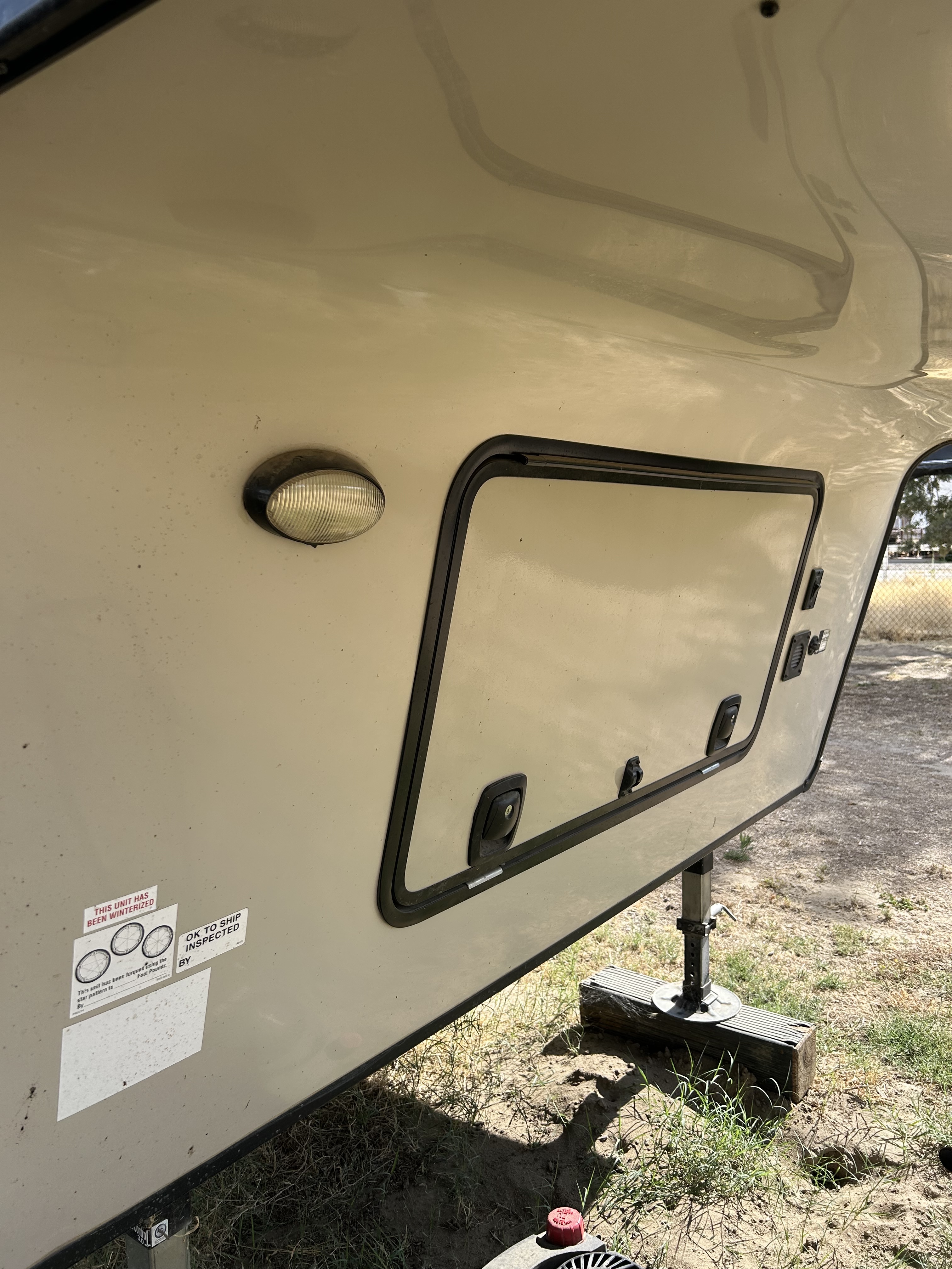 2019 Forest River ROCKWOOD SIGNATURE ULTRA LITE 8289WS in bakersfield CA