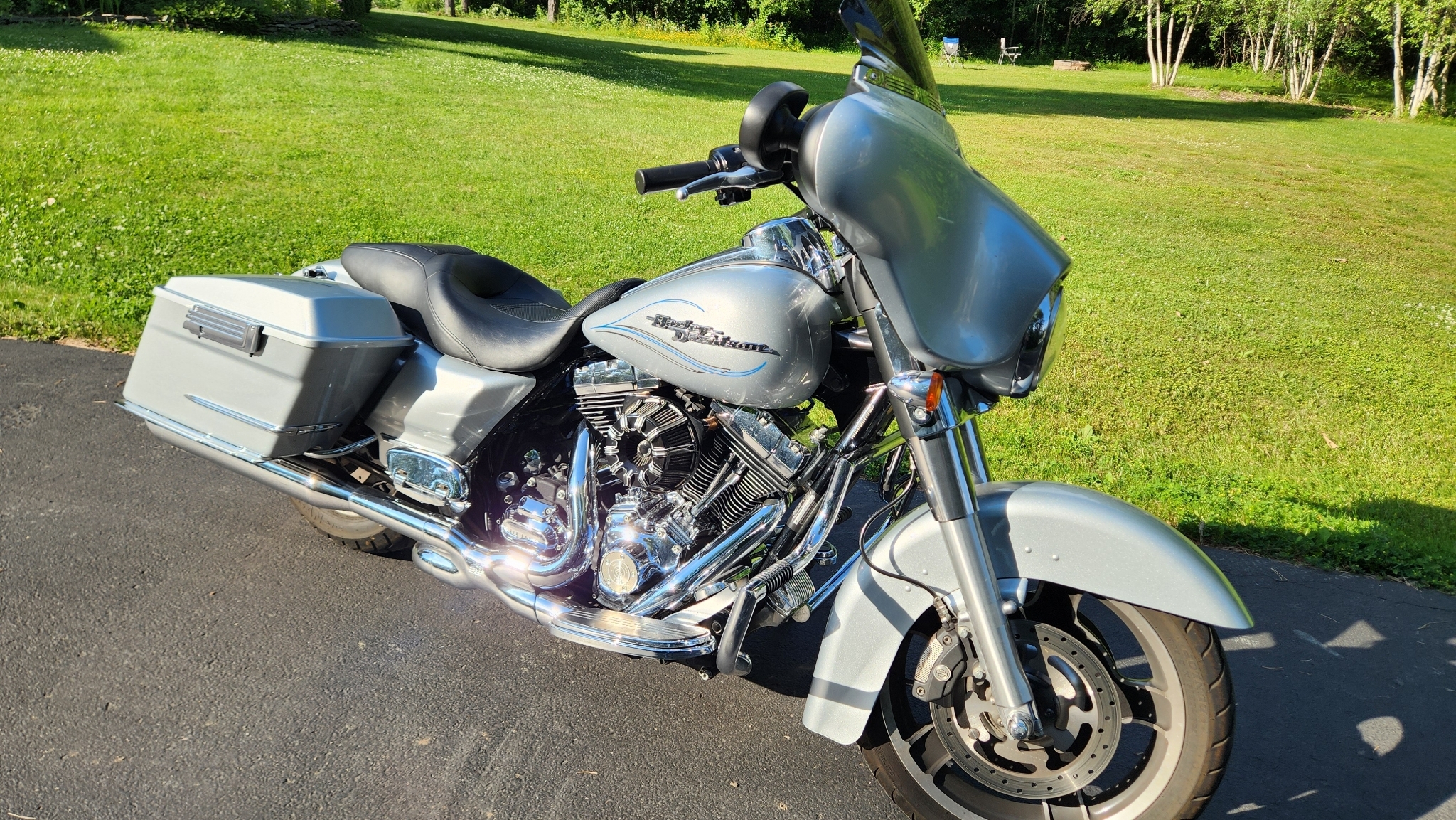 2010 Harley-Davidson Street Glide FLHX in Hamburg, NY
