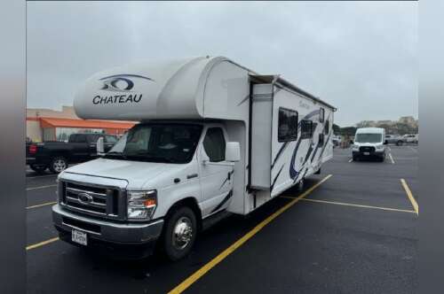 2021 Thor Motor Coach Chateau Victory 31EV in red rock TX