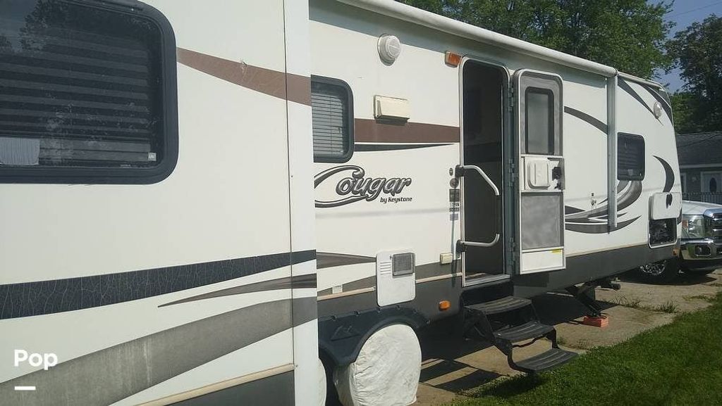 2013 Keystone Cougar 32RESWE in elkhart IN