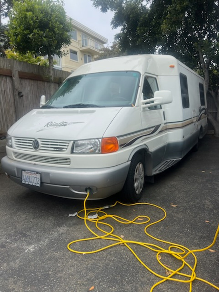 2001 Winnebago Rialta 22HD in pacifica CA