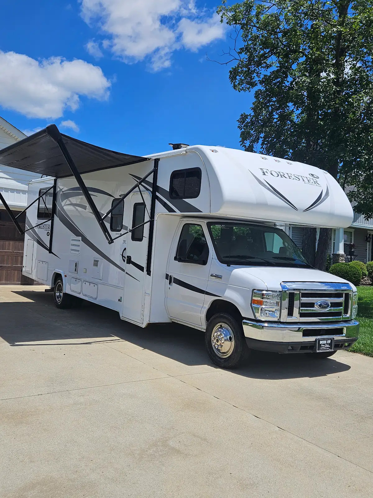 2017 Forest River FORESTER LE 2851SLEF RV