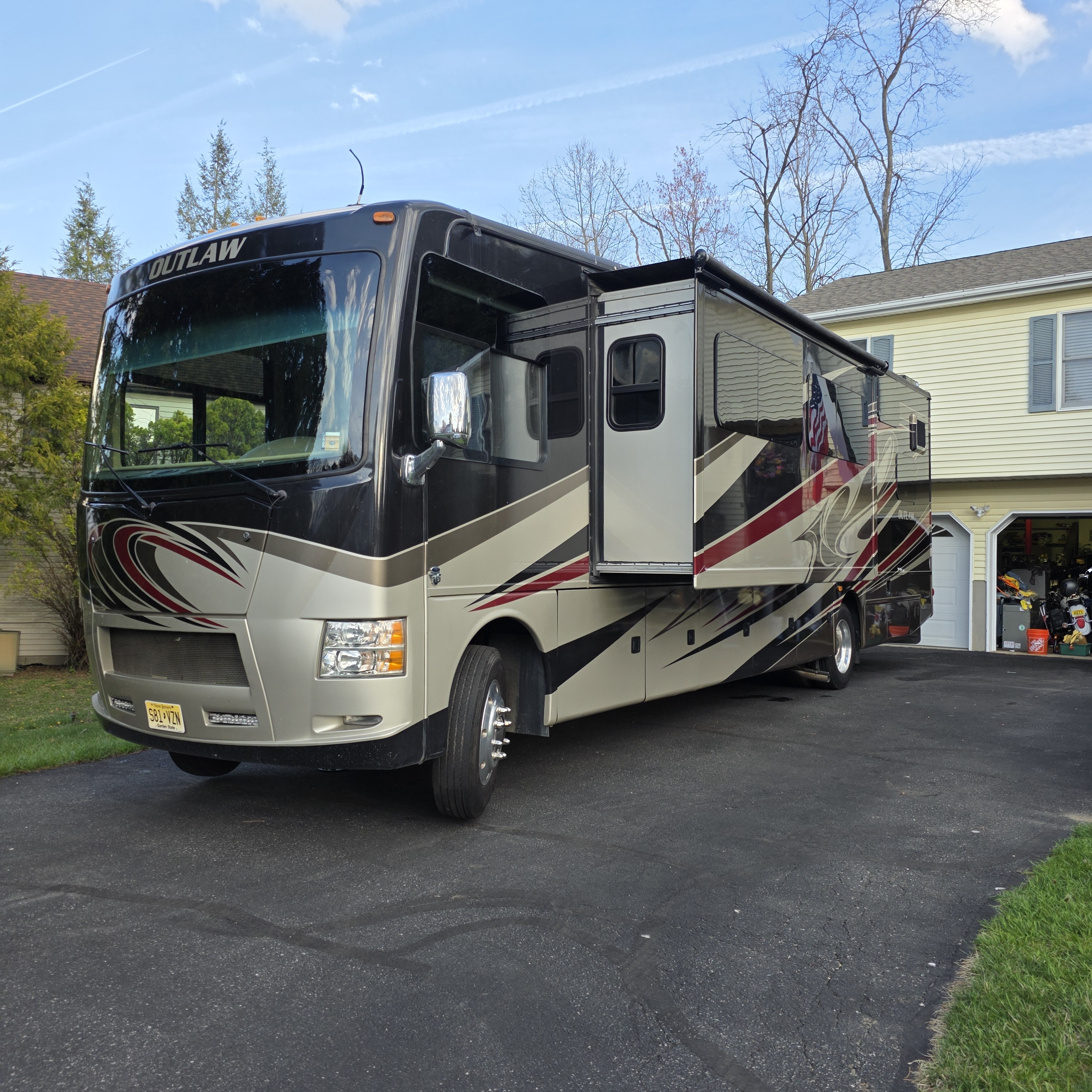 2016 Thor Motor Coach OUTLAW 37LS RV