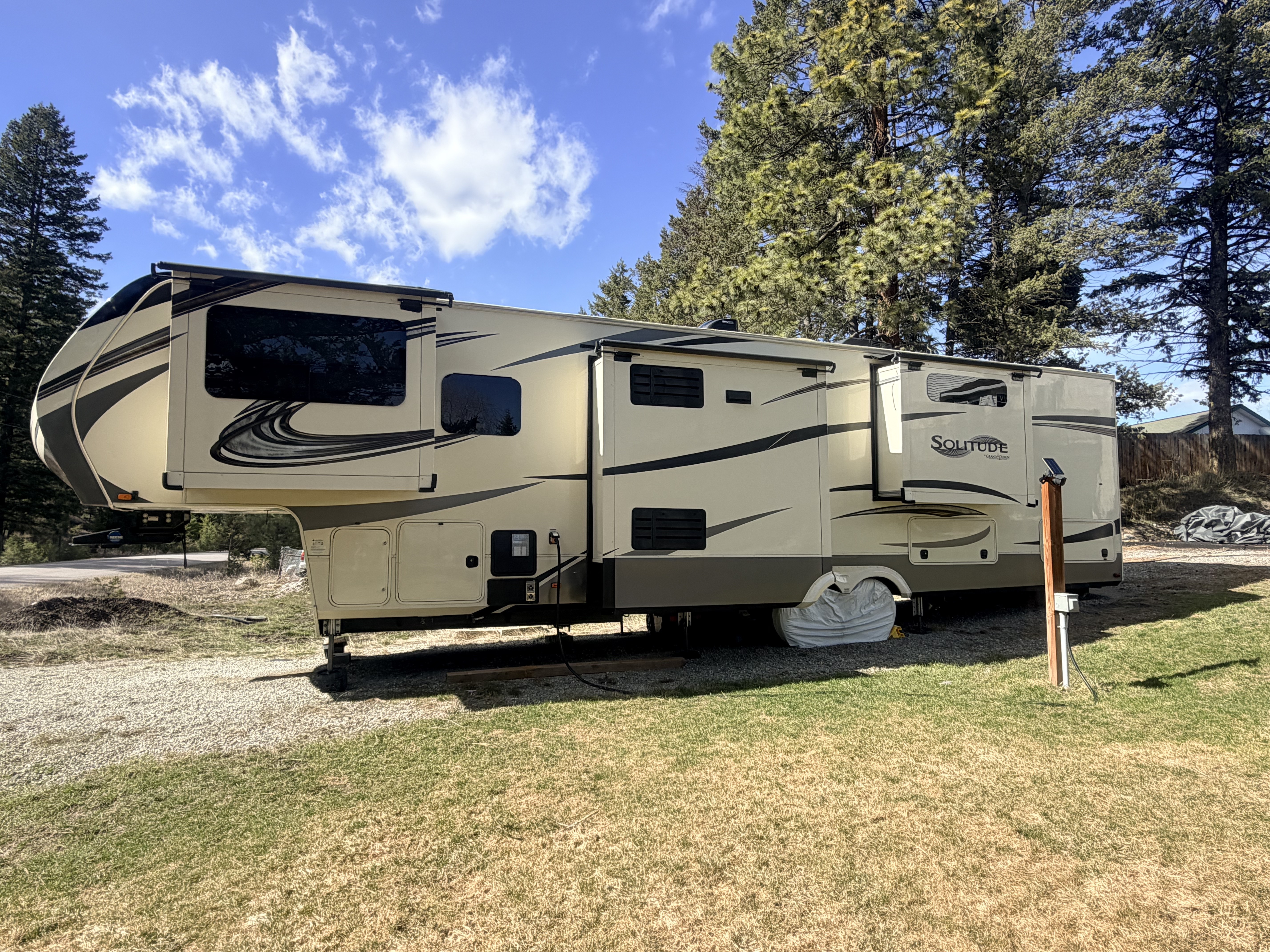 2019 Grand Design SOLITUDE 380FL-R RV