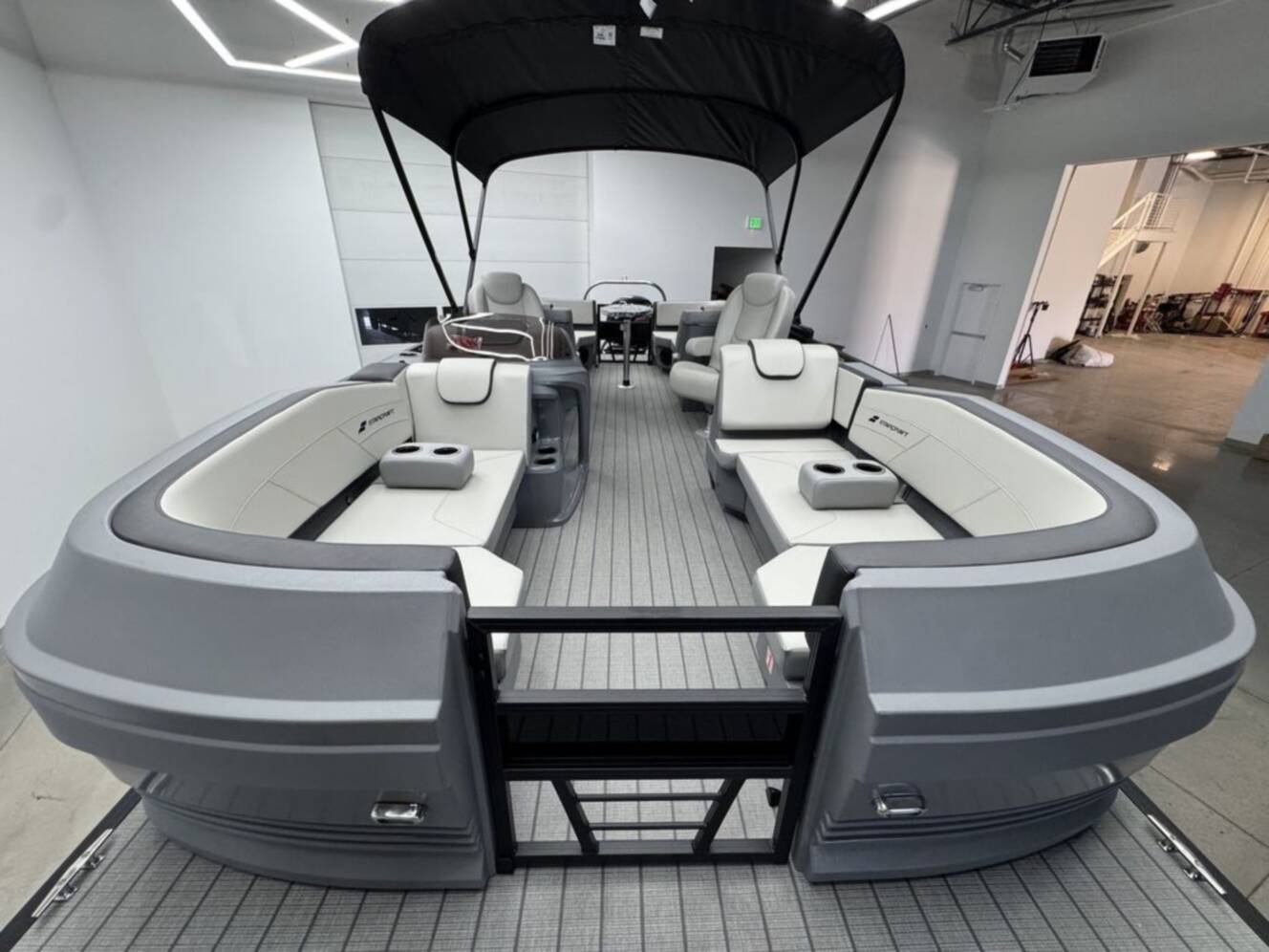 A photo of this 2026 Starcraft GX 22 R DH Sport