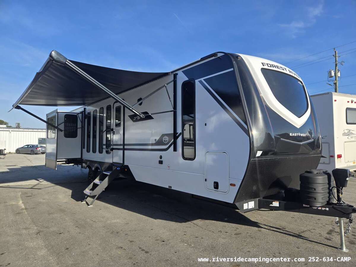2027 East To West Alta 3175RK RV