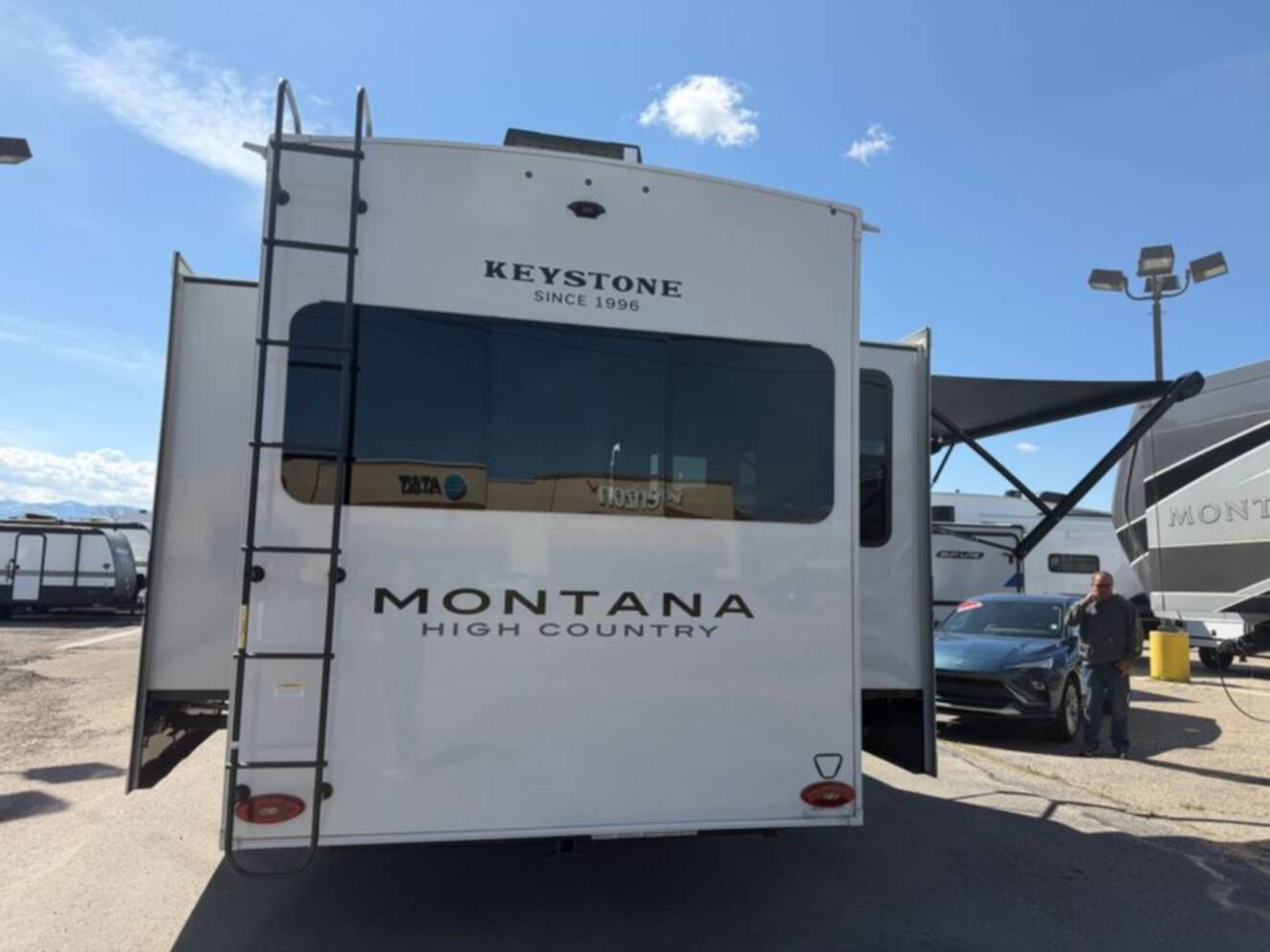A photo of this 2026 Keystone Montana High Country 290RL