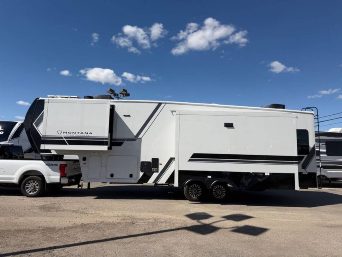 A photo of this 2026 Keystone Montana High Country 290RL