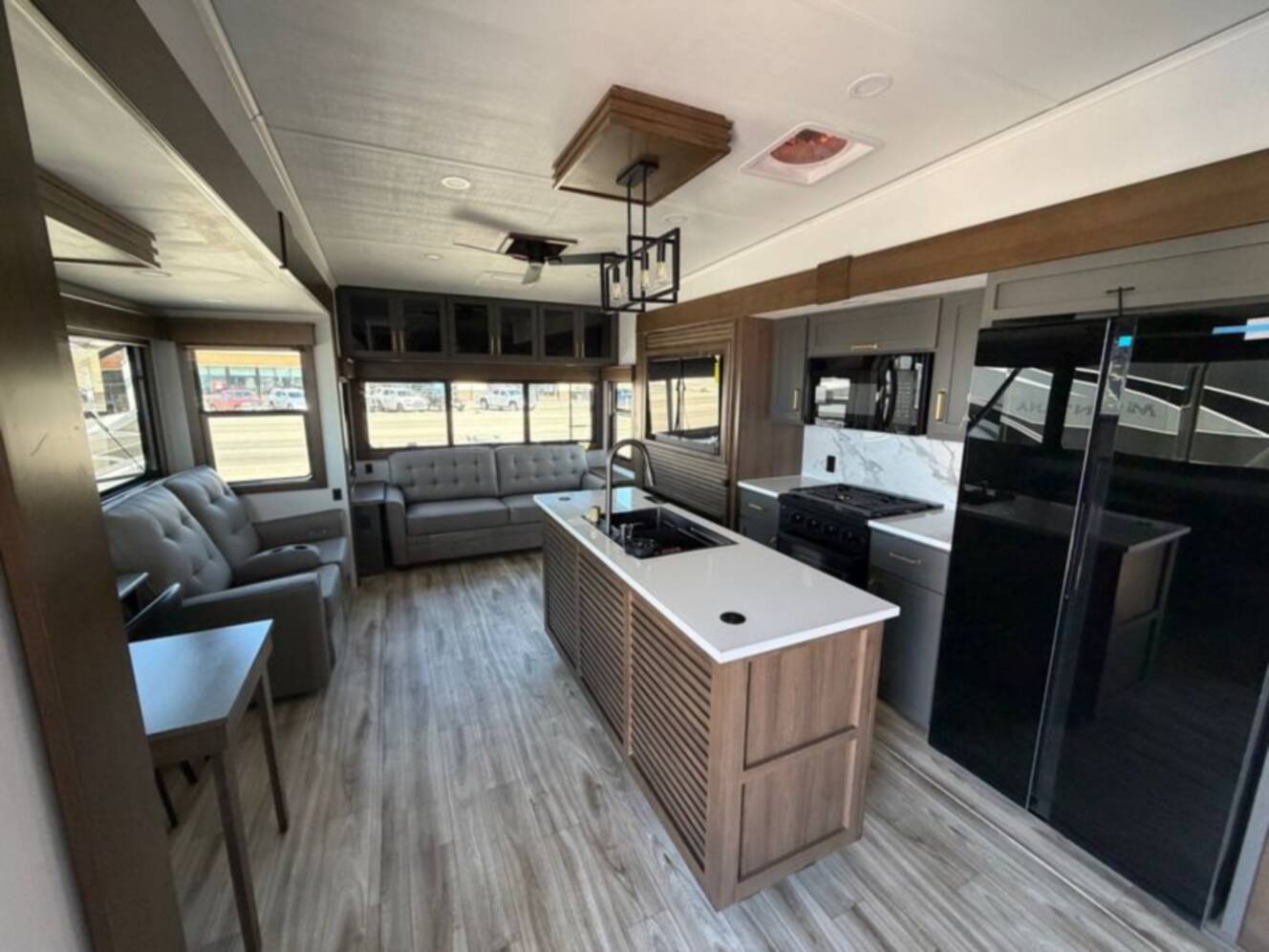 A photo of this 2026 Keystone Montana High Country 290RL