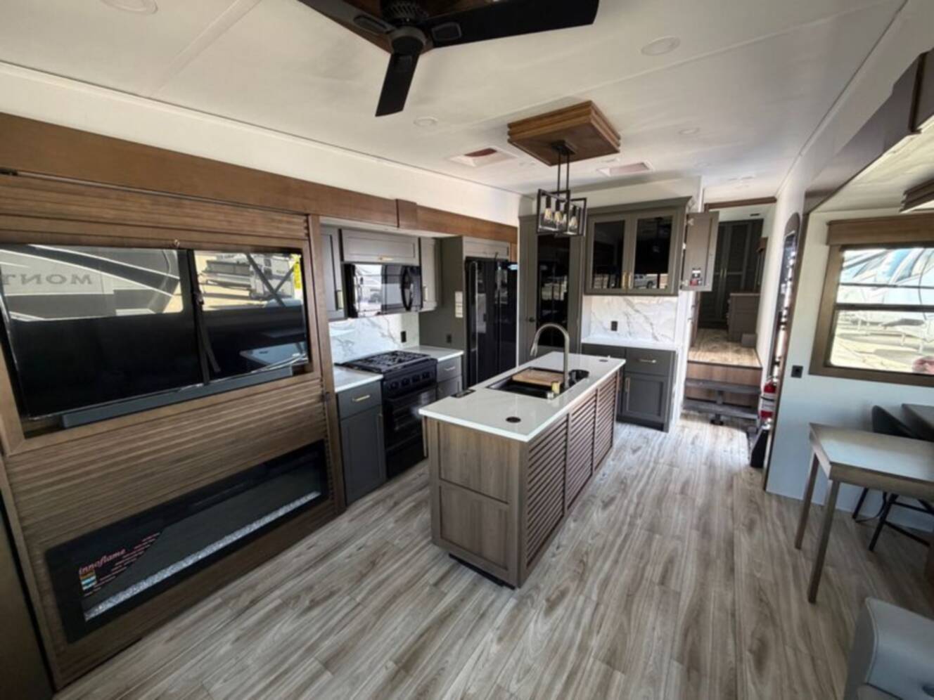 A photo of this 2026 Keystone Montana High Country 290RL