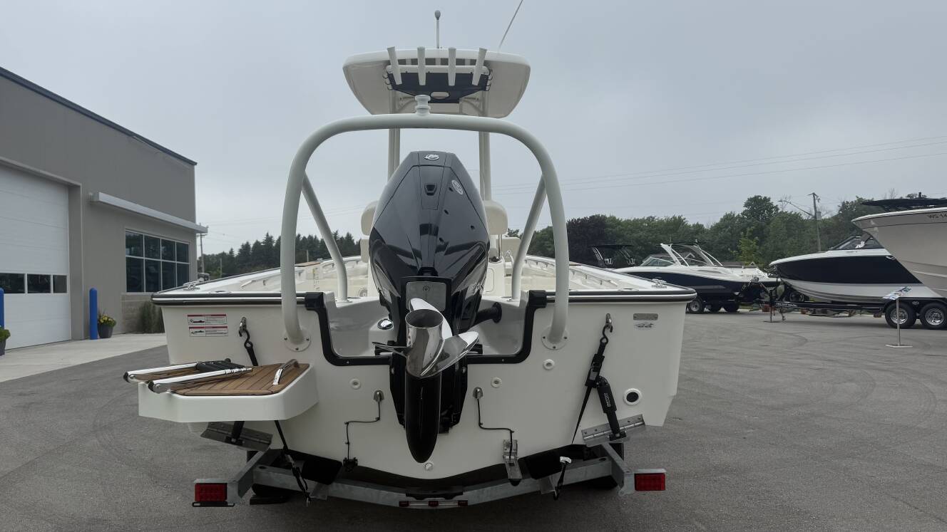 A photo of this 2026 Boston Whaler 210 Montauk