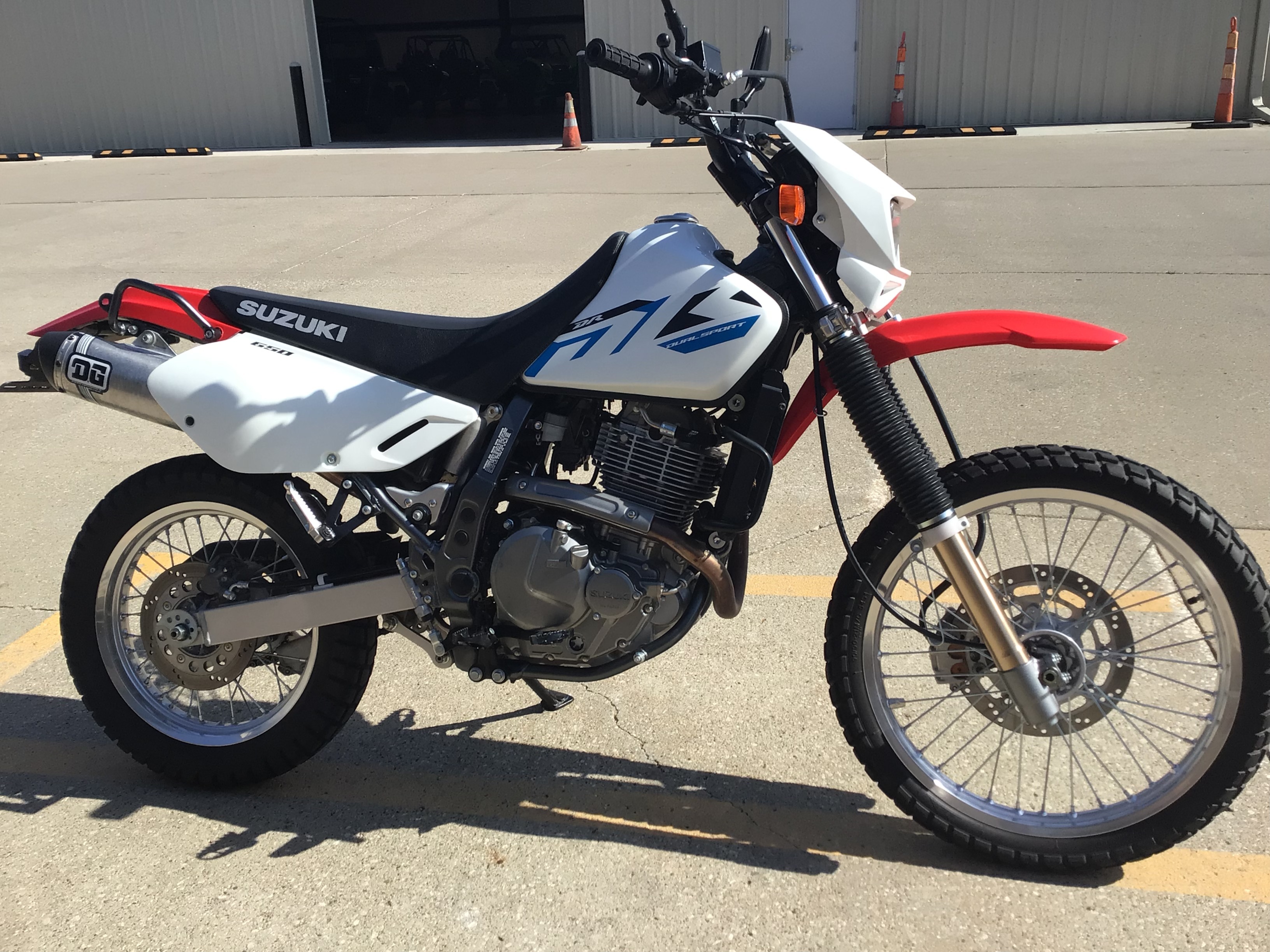 2024 Suzuki DR650S 650S in Des Moines, IA