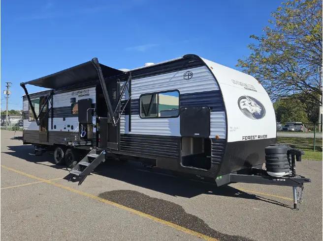 2026 Forest River Cherokee Grey Wolf 28RRT in elkhorn WI