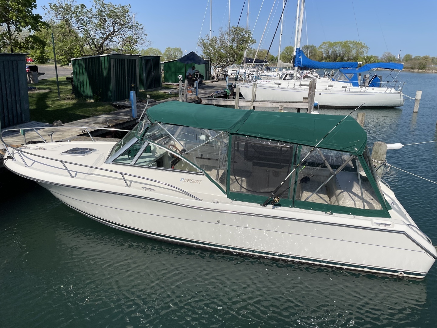 1995 Pursuit 2460 Denali in detroit MI