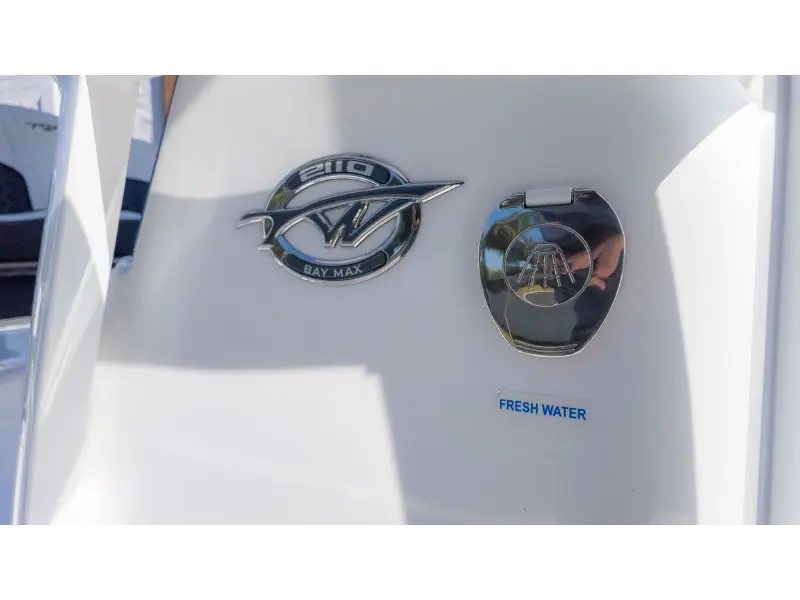 2026 Tidewater 2110 Bay Max