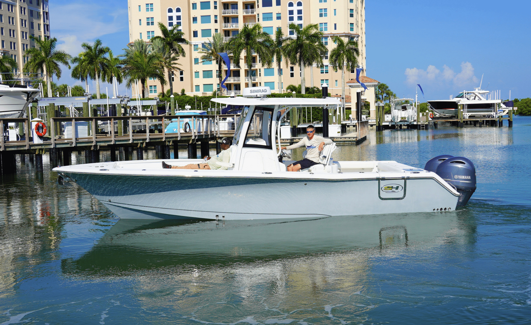 2018 Sea Hunt GAMEFISH 27CB 30 WITH FORWARD SEATING in bonita springs FL