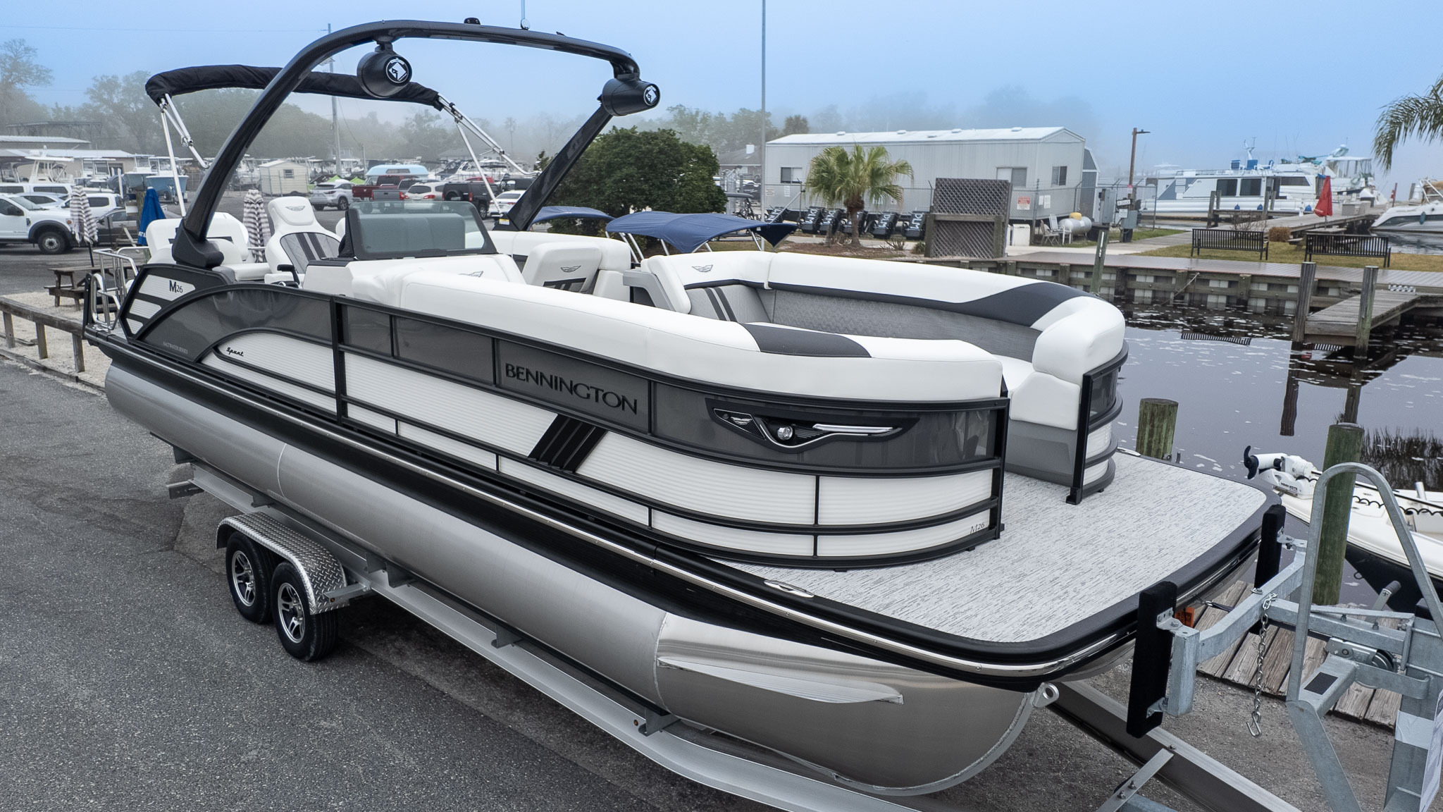2026 Bennington 26 M STERN LOUNGE in fleming island FL