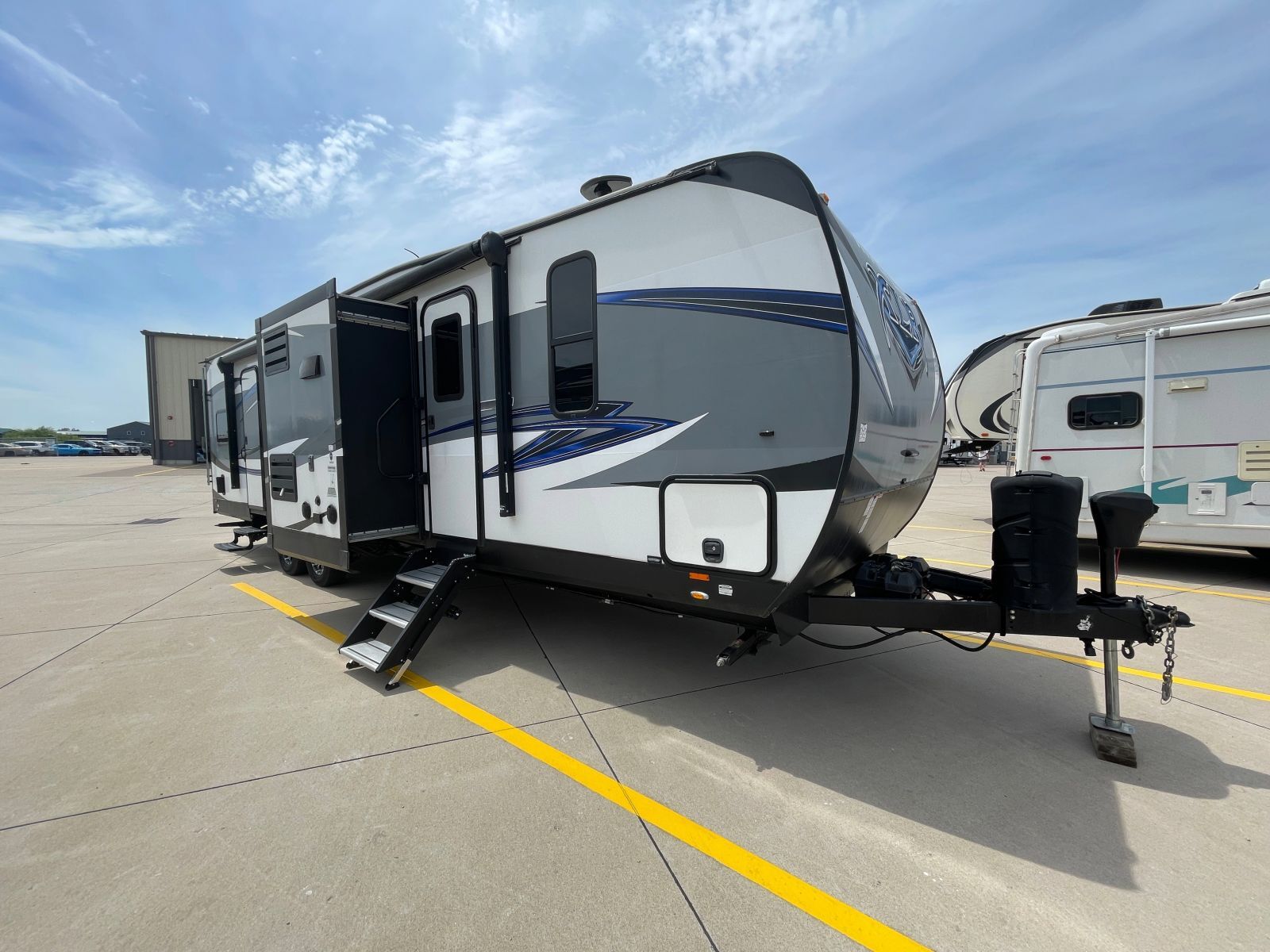 2019 Forest River XLR HYPERLITE 30HDS in blue grass IA