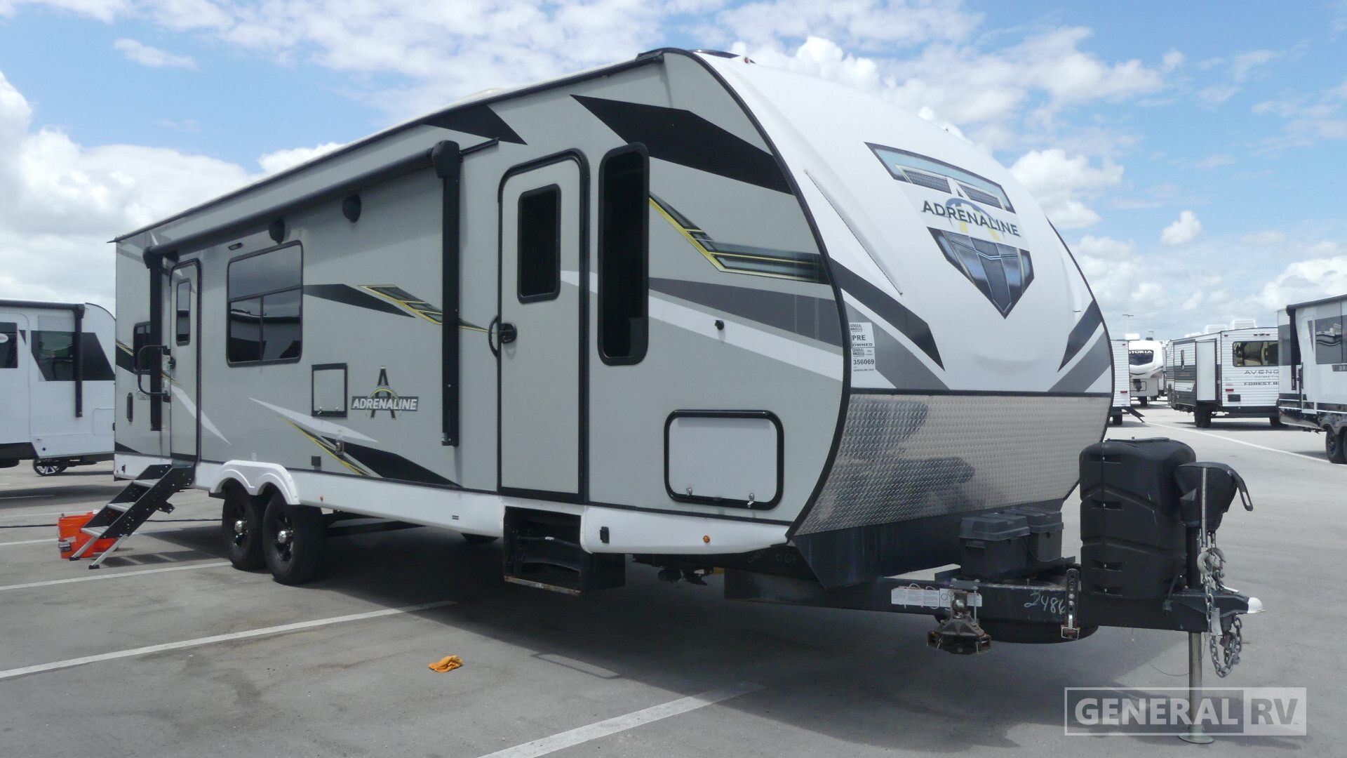 2022 Coachmen ADRENALINE 29SS Travel Trailer Toy Hauler RV