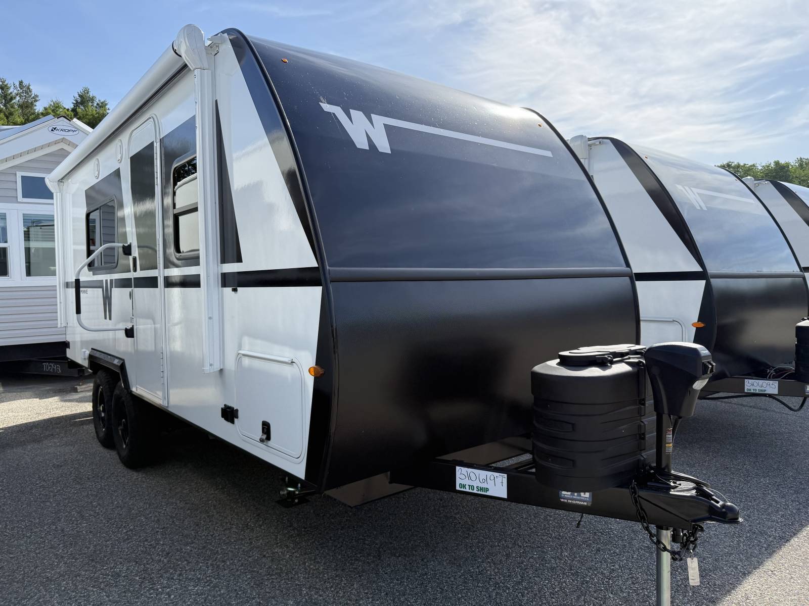 2027 Winnebago Micro Minnie 2000TRB in saco ME